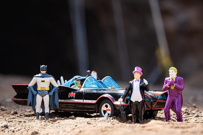 Jada Batman 1966 Class Batmobile Deluxe Car With 4 Action Figures