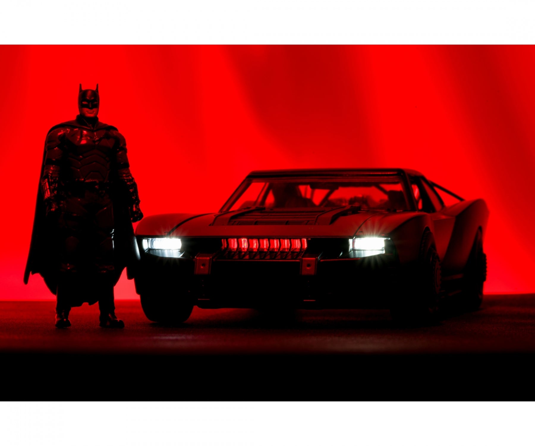 Jada Toys The Batman Metal Batmobile Car with Metal Figure
