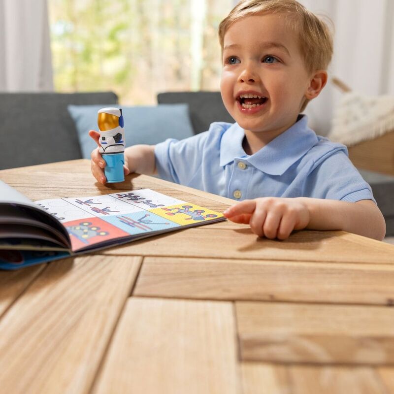 Melissa & Doug Sticker Wow Sticker Stamper and Activity Pad Astronaut