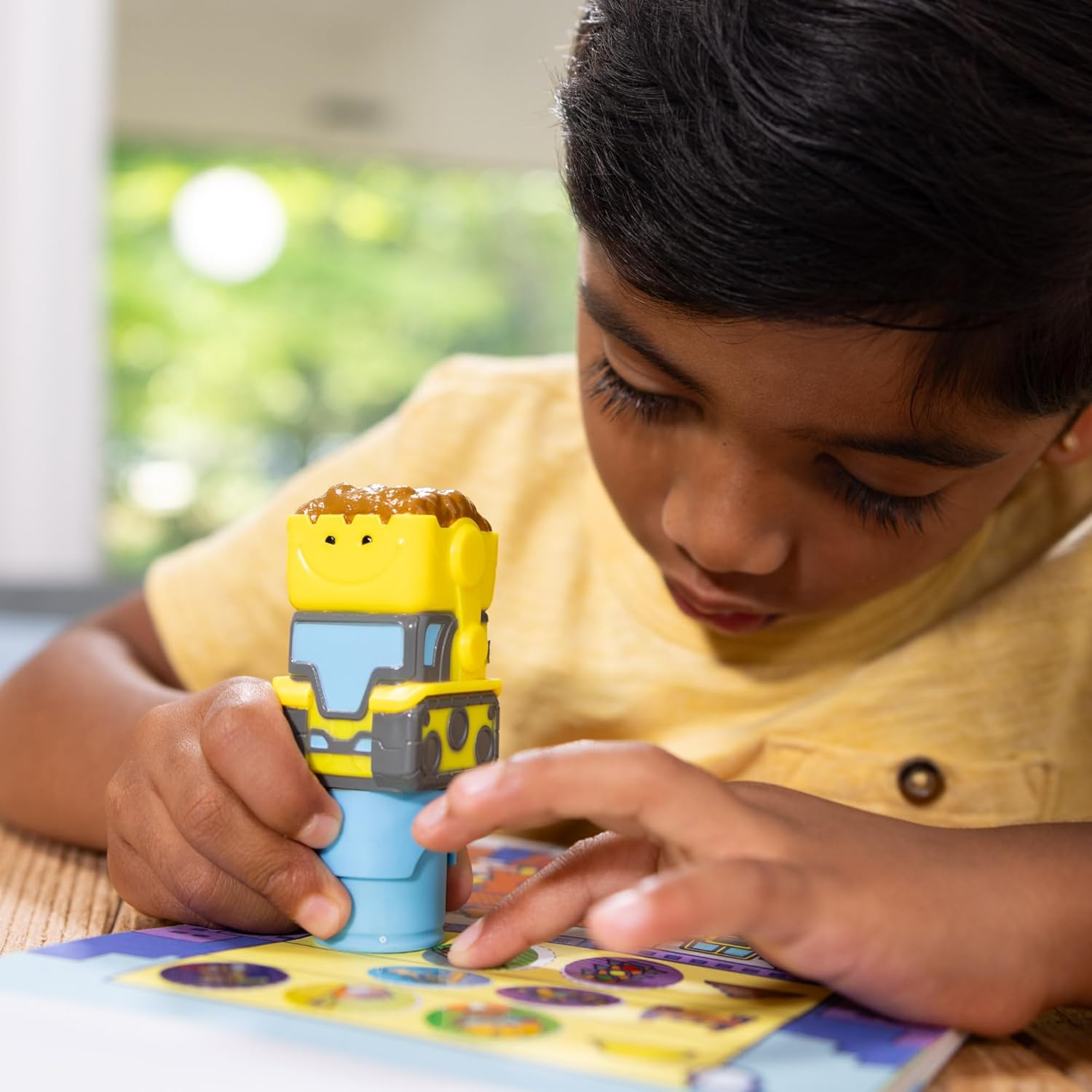 Melissa & Doug Sticker Wow Sticker Stamper and Activity Pad Construction