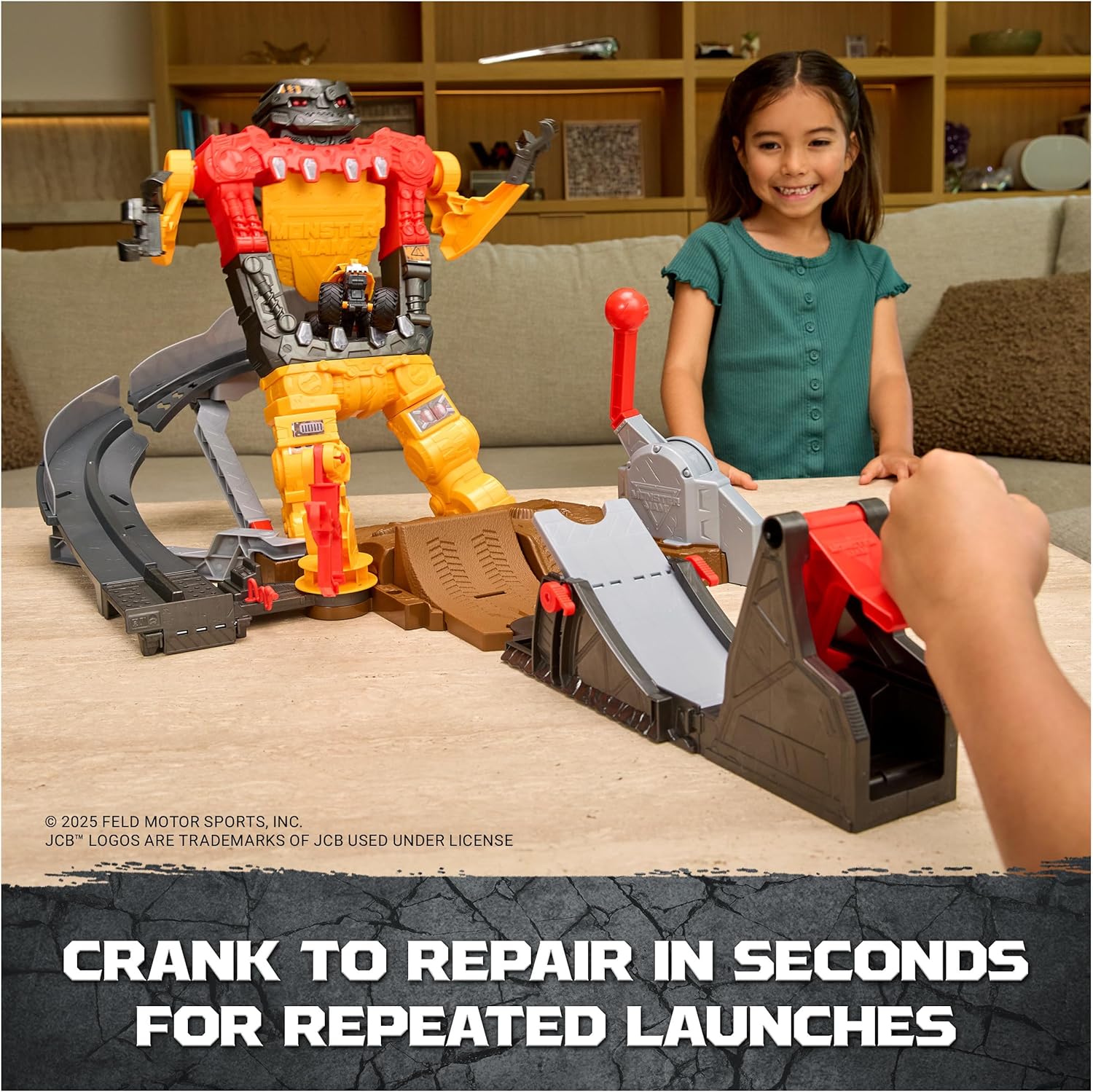 Monster Jam 1:64 Scale Smash and Bash Smashbot Playset