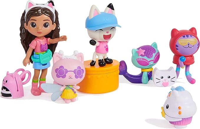 Buy Gabbys Dollhouse Travel Themed Figure Set | Yallatoys.com